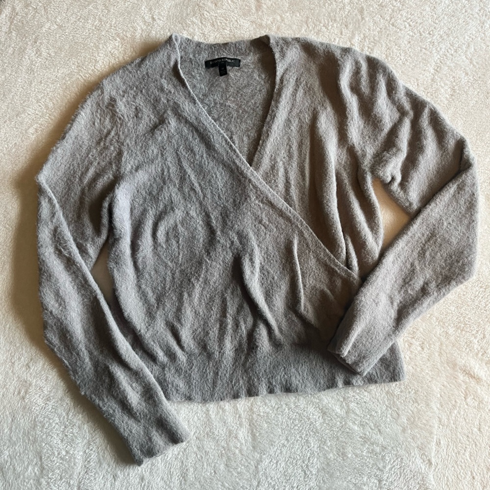 Banana Republic size Med sweater